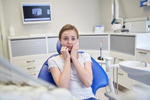 Learn more about surgical dentistry and sedation before your tooth extraction.